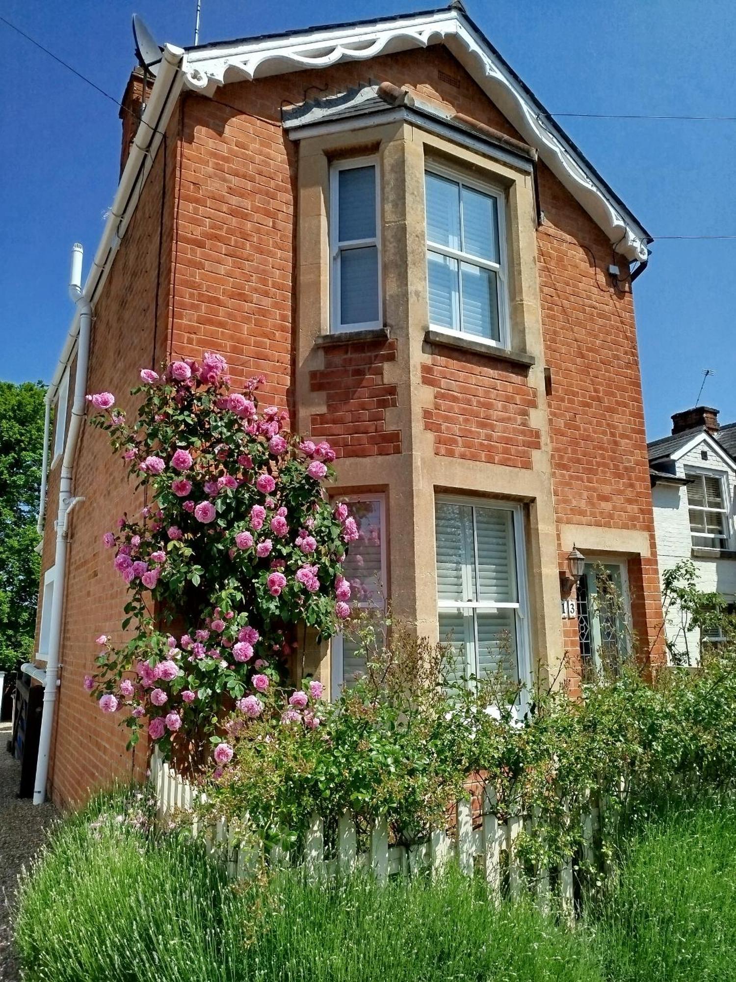 3 Bedroom Cottage In Sunninghill, Ascot Dış mekan fotoğraf